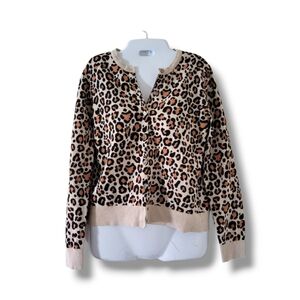 A New Day | EUC Cute Leopard Print Button Down Long Sleeve Cardigan (SIZE M)